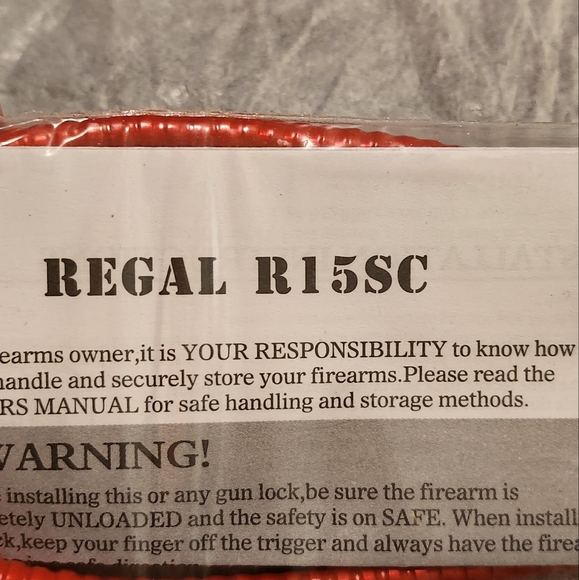 Regal Safety Lock w/ Keys NWT - Picture 3 of 5